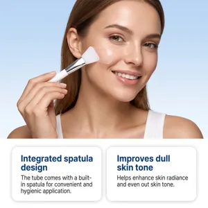 Detailansicht der Gesichts-Schlafmaske mit integriertem Spatel für hygienische Hautpflege.