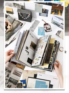Gedetailleerd overzicht van een vintage scrapbook met verschillende stickers en papier.