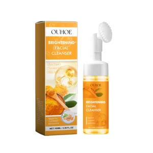 Detergente viso illuminante alla curcuma OUHOE 100ml pulizia delicata e cura nutriente per la pelle.