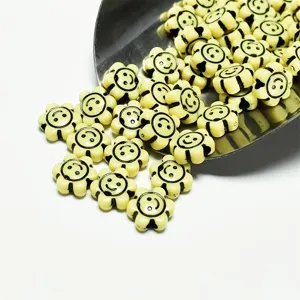 Detalle de cuentas de cara sonriente de flor de sol de acrílico amarillo de 10 mm para DIY