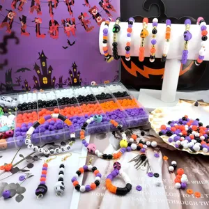 Halloween DIY Tonperlen-Set mit Totenköpfen für handgefertigte Armbänder und Schmuck
