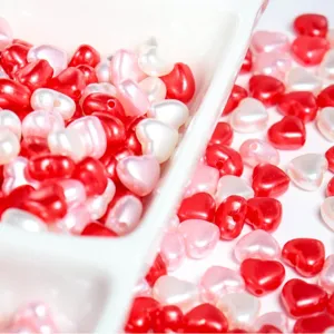 Cuentas de perlas de imitación de 9 mm con forma de corazón rojo y rosa para bisutería DIY