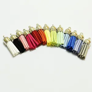 Set bunter 3x1cm Wildleder-Lederquasten mit Silberkappen für DIY-Schmuckherstellung und Basteln