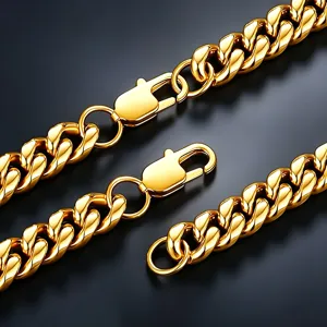 Detailed macro shot of the thick 18K gold-plated Cuban link chain and lobster clasp.