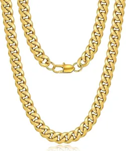 Detail of 18K gold plated stainless steel Cuban link necklace with clasp