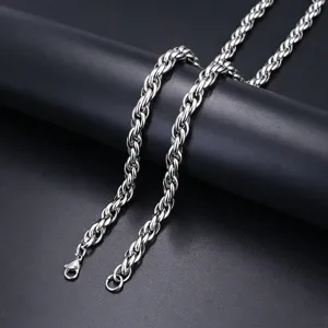 Detailansicht der schweren Titanstahl-Kordelkette mit silbernem Finish und Karabiner