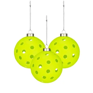 Palla di Natale verde neon a forma di pickleball con cappuccio argentato e catena per albero.