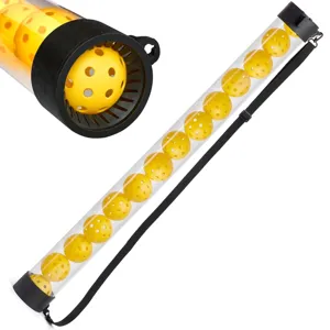 Tubo raccoglitore per pickleball in plastica trasparente con comoda tracolla per trasporto.