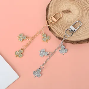 Llavero de Trébol de Aleación de Zinc con Strass Colgante de Bolso de la Suerte Llavero de Cristal Brillante Regalo