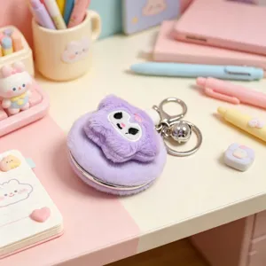Simpatico specchio tascabile in peluche viola con portachiavi in argento e campanello