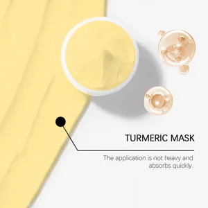 Gedetailleerd uitzicht van het kurkuma gezichtsmasker, met zachte textuur en diepe hydratatie.