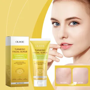 Scrub viso alla curcuma OUHOE con vitamina C per una delicata esfoliazione e pelle liscia.