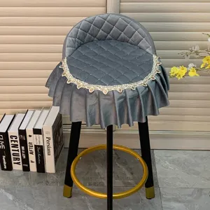 Housse de chaise en velours gris avec bordure en dentelle, coussin de tabouret demi-circulaire.