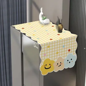 Cubierta antipolvo para refrigerador de cuadros amarillos con bonito diseño de nubes lindas.