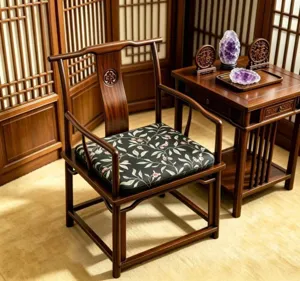 Chinesischer Massivholz Sessel mit Blumen Stoffkissen fur das moderne Wohnzimmer Dekor