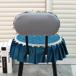 Verdichteter runder Hockerbezug und Kissen Set mit elegantem Rüschen Design für Barhocker.