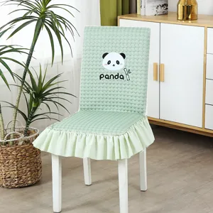 Fundas de silla acolchadas verdes con bonito bordado de panda y volante, detalle de decoración hogar