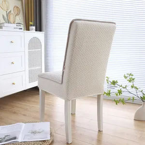 Housse de chaise de salle à manger tricotée beige clair déco maison vue détaillée