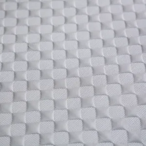 Primer plano de la tela de funda de silla de seda de hielo gris con textura tejida 3D.