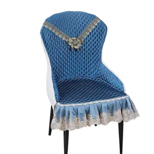 Luxe gewatteerde eetkamerstoel hoes met kantafwerking, blauwe eendelige stoel en rugleuning set
