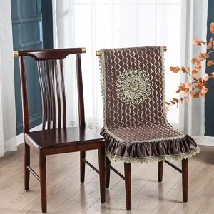 Funda de silla de comedor acolchada de estilo chino con elegante bordado y encaje fino.