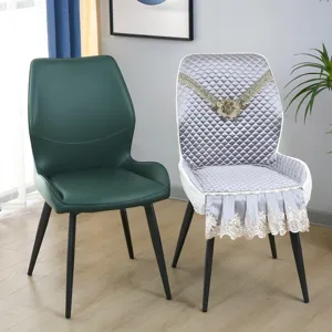 Housse de chaise de salle à manger de luxe nordique avec bordure en dentelle et matelassée.