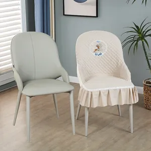 Housse de chaise de salle à manger matelassée à volants avec broderie de cerf antidérapante.