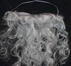 Primo piano di una barba bianca riccia di Babbo Natale con elastico per spettacoli