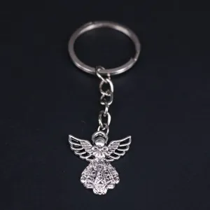 Portachiavi Vintage in Lega con Angelo Galvanizzato Ciondolo ad Ala Intagliata Supporto per Anello Portachiavi in Metallo per Ornamento Borsa Ciondolo Auto