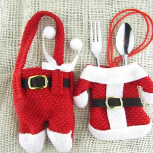Weihnachts-Besteckhalter im Weihnachtsmann-Stil für die festliche Tischdekoration