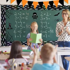 Adesivi per bordi di bacheche di Halloween con design a pipistrello laser in aula