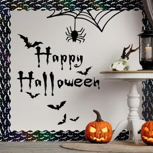 Dettaglio dell'adesivo bordo con pipistrello cangiante su una parete di Halloween