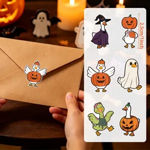 Vue détaillée des autocollants de canards d'Halloween de 2,5 cm pour la décoration