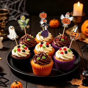 Décorations de cupcakes d'Halloween avec d'adorables canards blancs costumés de fête