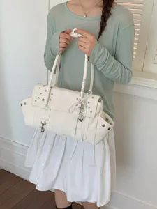 Nischendesign Moto Nieten Tragetasche PU Leder Stern Niete Schulter Umhängetasche Herz Anhänger Polka Dot Bogen Damen Handtasche