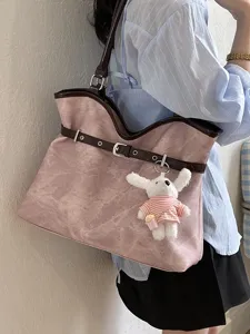 Grand Sac Cabas en PU pour Femmes Sac à Bandoulière Décontracté Avec Décoration de Boucle et Pendentif en Peluche Sac à Main de Mode
