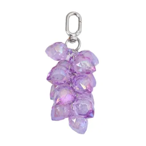 Llavero de racimo de uvas violetas iridiscentes con cuentas facetadas para bolsos y llaves
