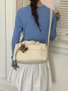 Minimalist cream white lychee pattern leather shoulder bag for chic daily commuting style