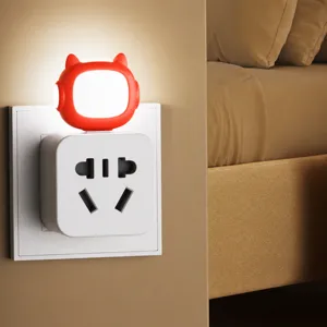 Telecomando per Aria Condizionata con Controllo Vocale AI Intelligente Luce Notturna USB Colorata Luce Notturna a Spina per Camera da Letto Casa