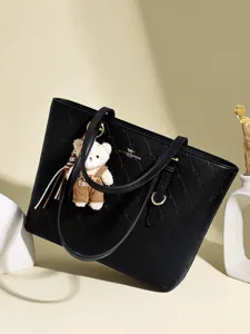 Sac Tote Matelassé Rétro pour Femmes Grande Capacité en Cuir PU Sac à Bandoulière Avec Pendentif Ours Sac à Main de Banlieue Élégant
