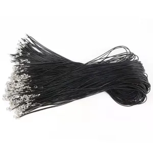 Vue détaillée de colliers en cordon ciré noir de 1,0 mm avec fermoirs mousquetons pour DIY