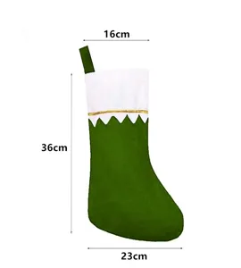 Calza di Natale in feltro verde con bordo bianco e finiture dorate dimensioni