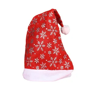 Cappello di Babbo Natale rosso classico con fiocchi di neve argento e bordo in peluche.