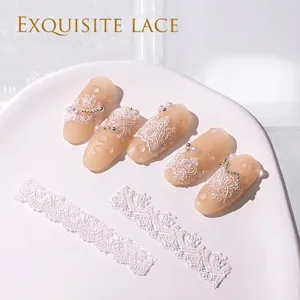 Καλούπι σιλικόνης nail art με 3D ανάγλυφη δαντέλα και λεπτομερή σχέδια λουλουδιών και χιονιού