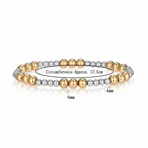 Detail der Edelstahlperlen in den Größen 4 mm und 6 mm auf einem elastischen Armband