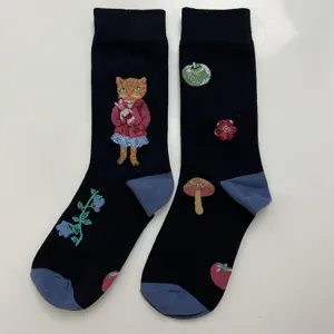 Vintage cartoon cat and floral print cotton mid-tube socks for women daily casual wear.