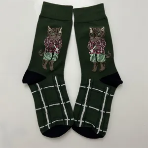 Vintage forest style cotton mid-tube socks featuring cute cartoon cat and grid pattern.