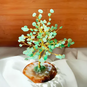 Handgeweven groene kristallen geluksboom met natuurlijke agaat schijf basis decor.