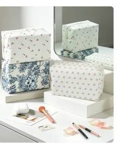 Stilvolle Kosmetiktaschen aus Cord mit Blumenmuster für Reise und effiziente Aufbewahrung