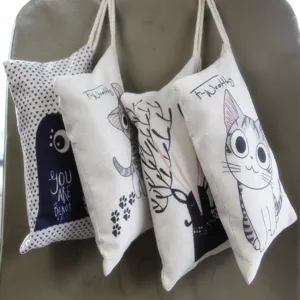 Set de 4 bolsas de carbón de bambú de dibujos animados para eliminar olores en el coche